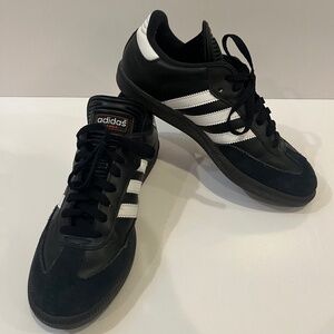 Adidas sambas (FIRM PRICE)